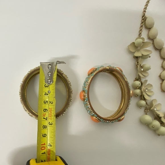 Lot of Jewelry, 4 Piece Bundle - Picture 5 of 7